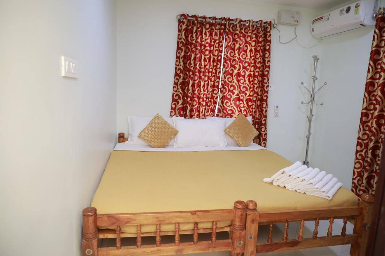 Bed and Breakfast Pavithram Residency Коллам Екстер'єр фото